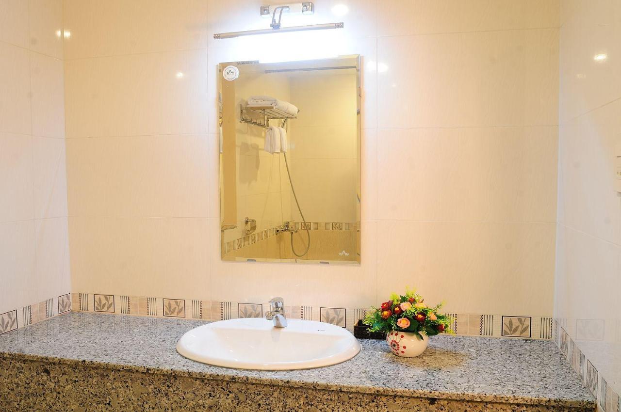 Dong Do Hotel Thành Pho Ho Chí Minh Esterno foto